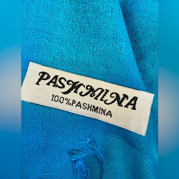 Artisan Nepal Blue Printed Pashmina Scarf - Picture 7 of 7